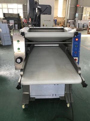 4KW Electric Regulated Dough Sheeter Machine Ketebalan Disesuaikan